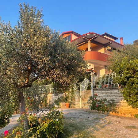 בראט Georgemishel Guest House מראה חיצוני תמונה