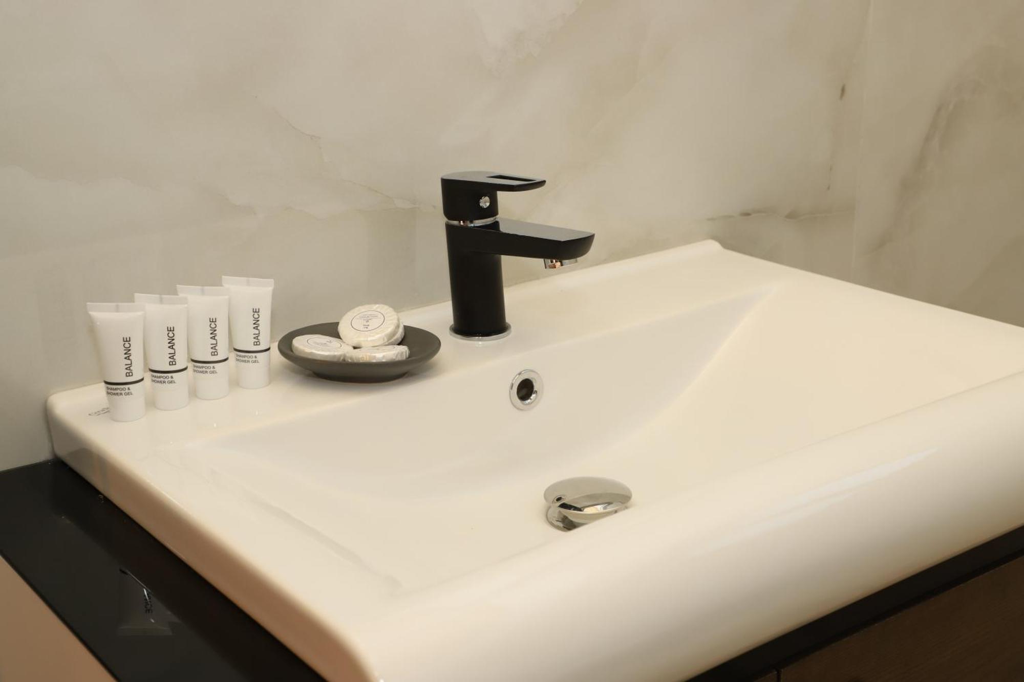 בראט Georgemishel Guest House מראה חיצוני תמונה