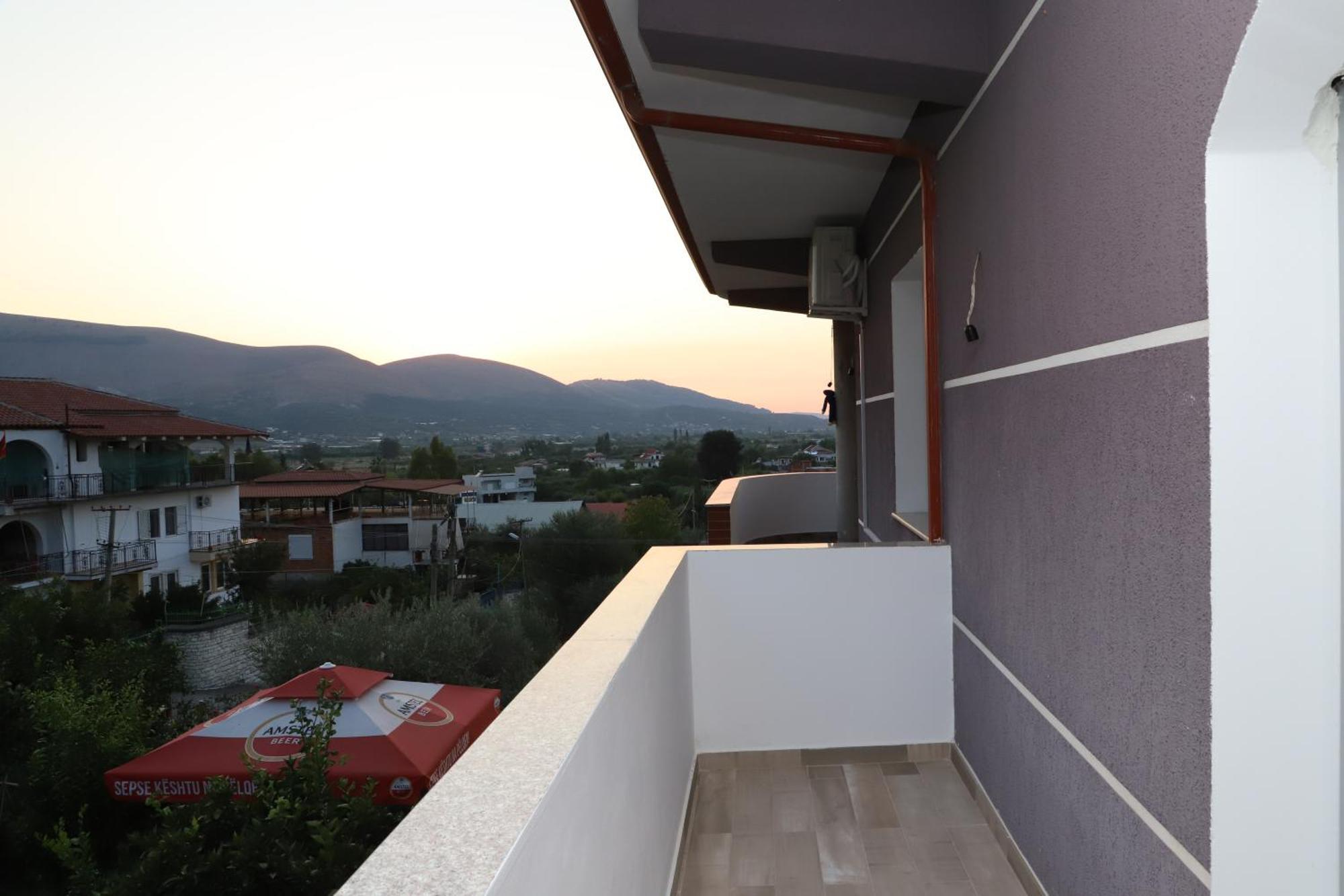 בראט Georgemishel Guest House מראה חיצוני תמונה
