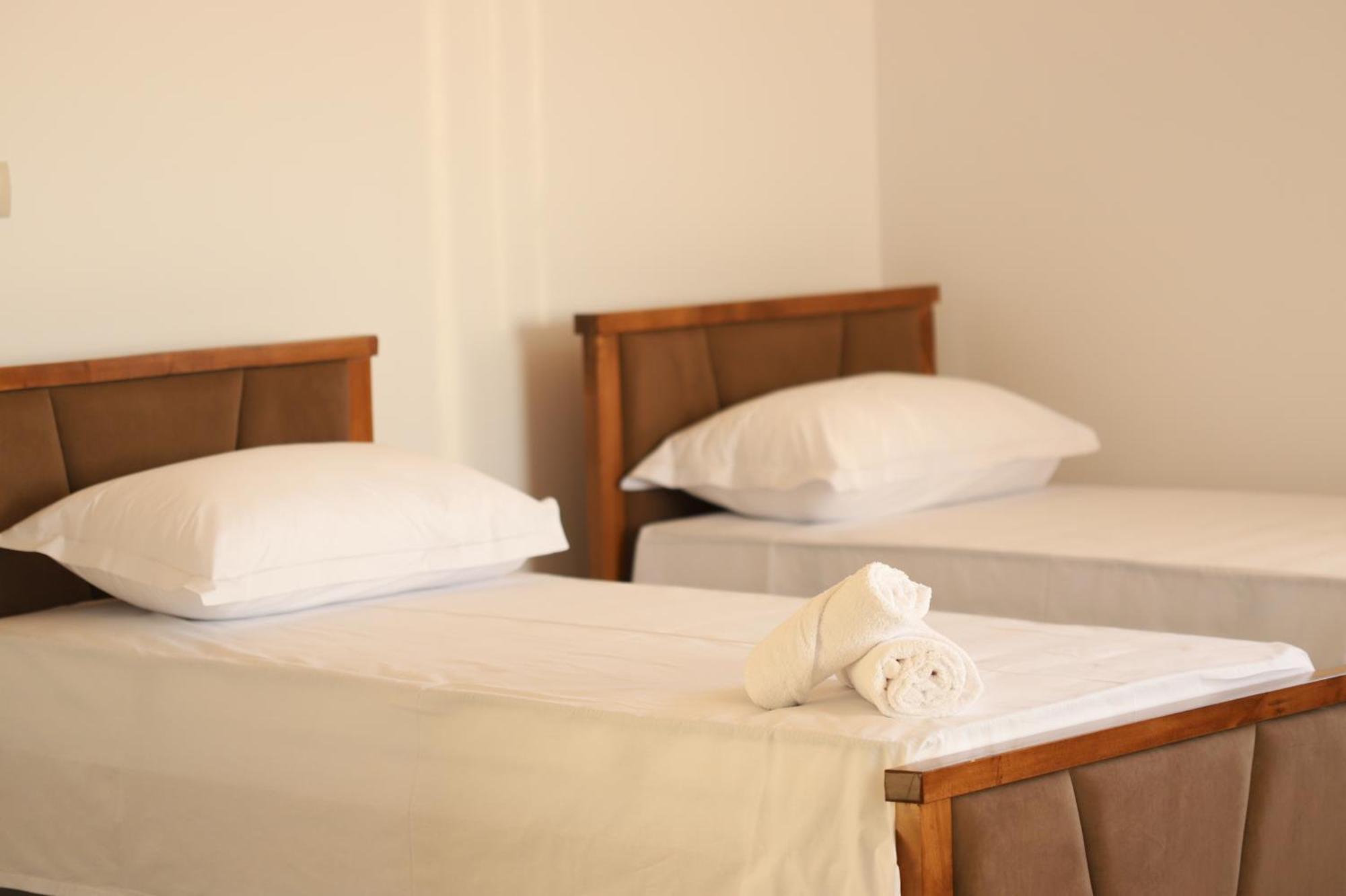 בראט Georgemishel Guest House מראה חיצוני תמונה