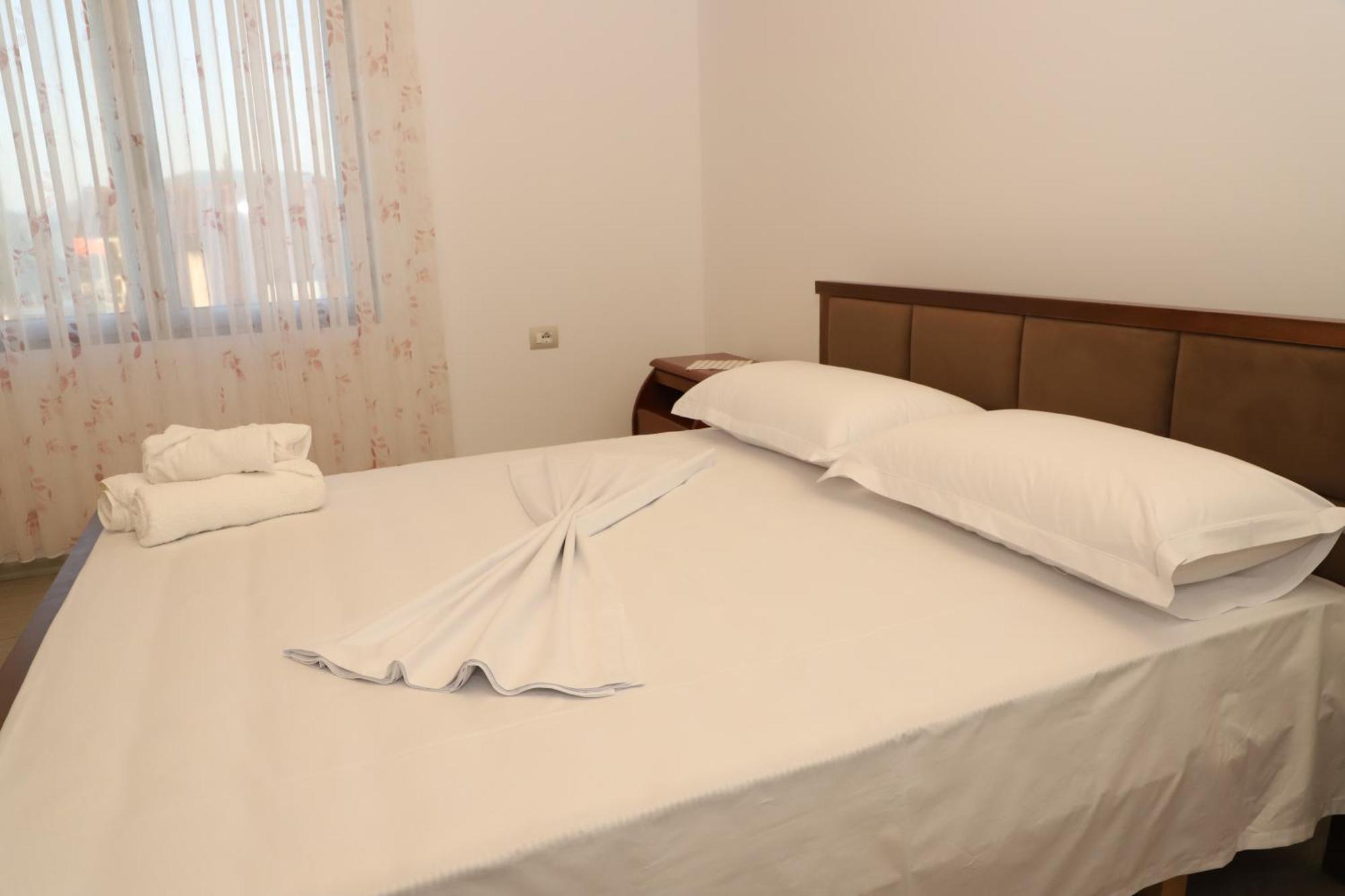 בראט Georgemishel Guest House מראה חיצוני תמונה