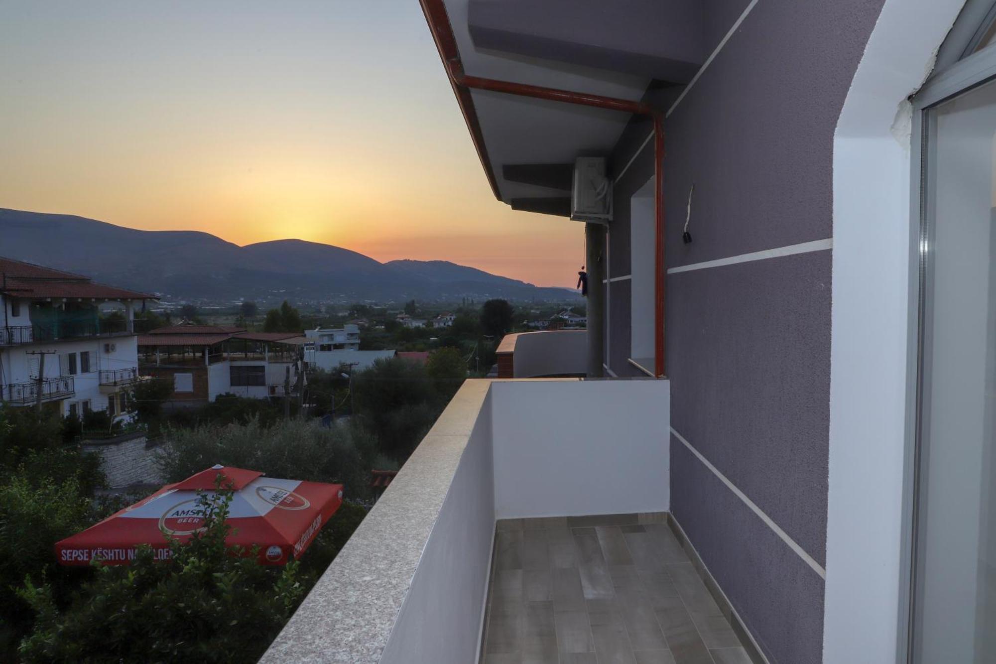 בראט Georgemishel Guest House מראה חיצוני תמונה