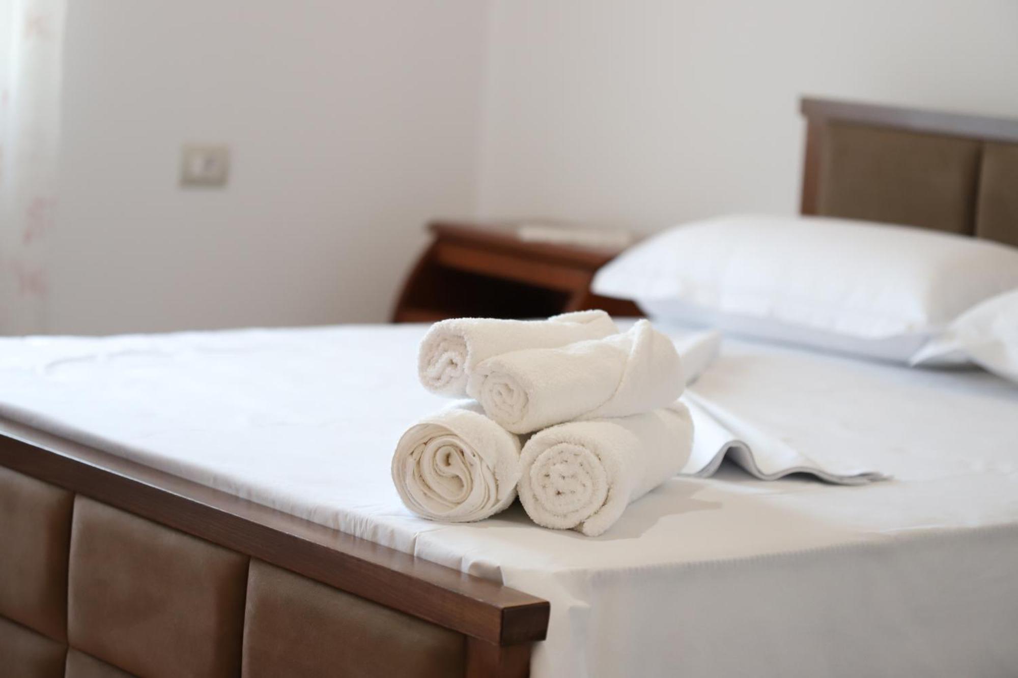 בראט Georgemishel Guest House מראה חיצוני תמונה