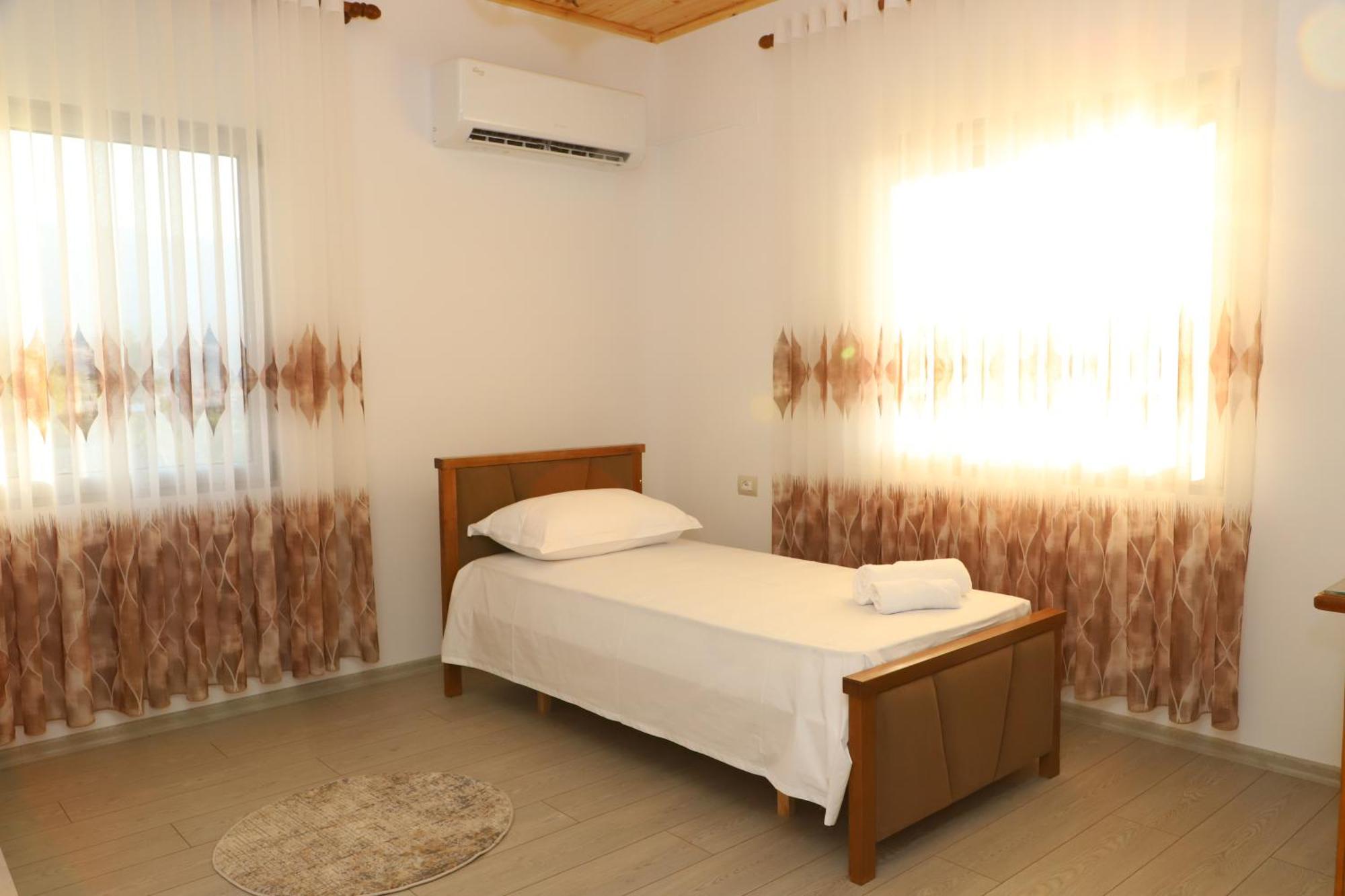 בראט Georgemishel Guest House מראה חיצוני תמונה