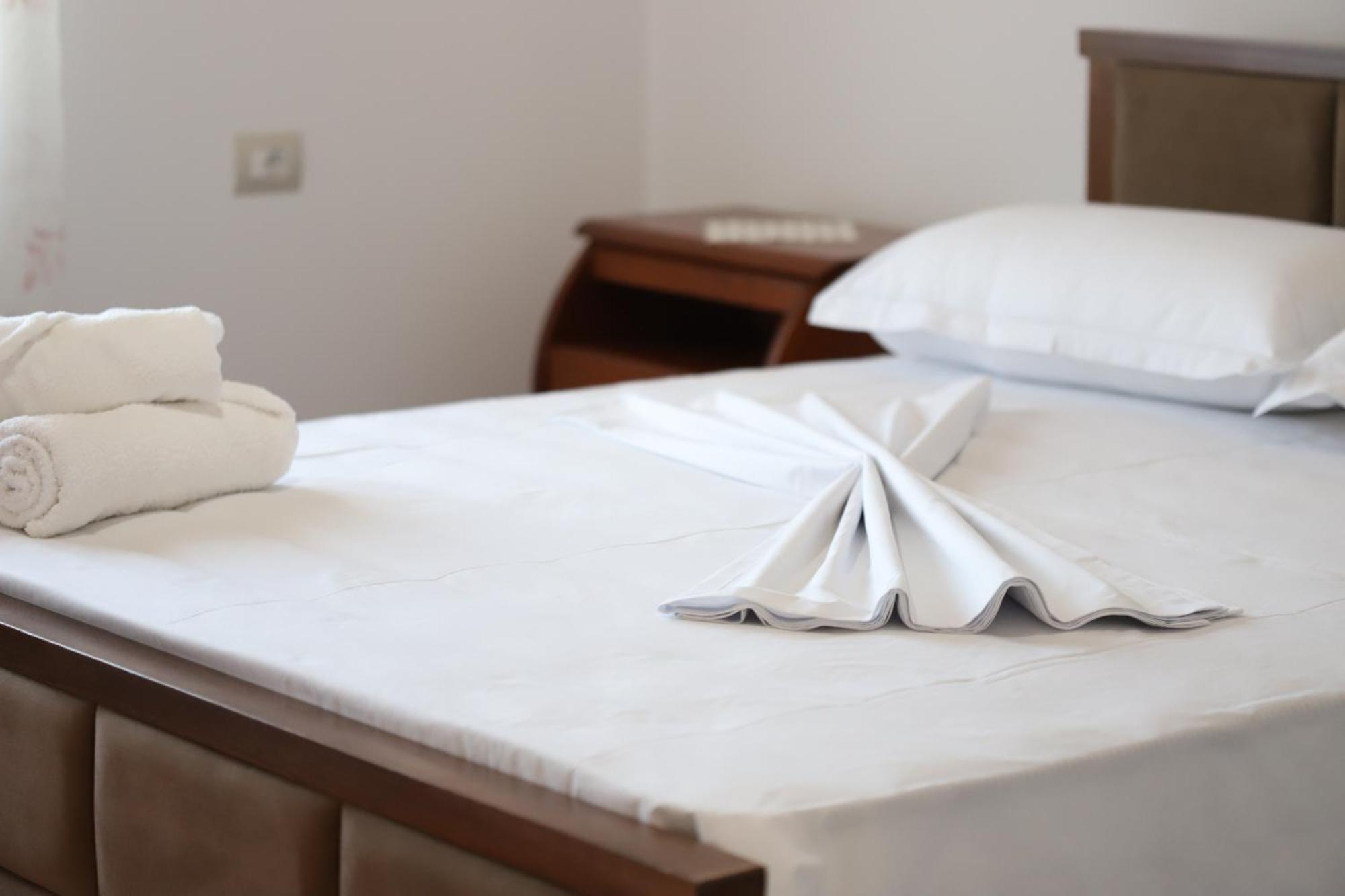 בראט Georgemishel Guest House מראה חיצוני תמונה