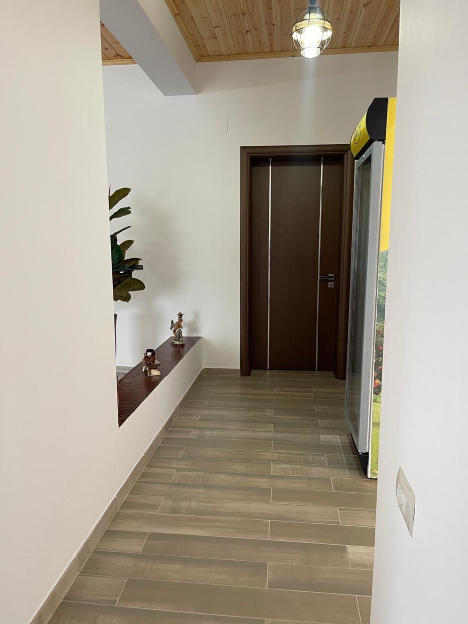 בראט Georgemishel Guest House מראה חיצוני תמונה