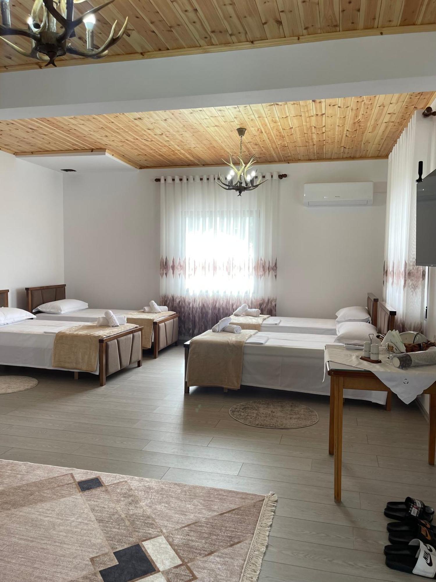בראט Georgemishel Guest House מראה חיצוני תמונה