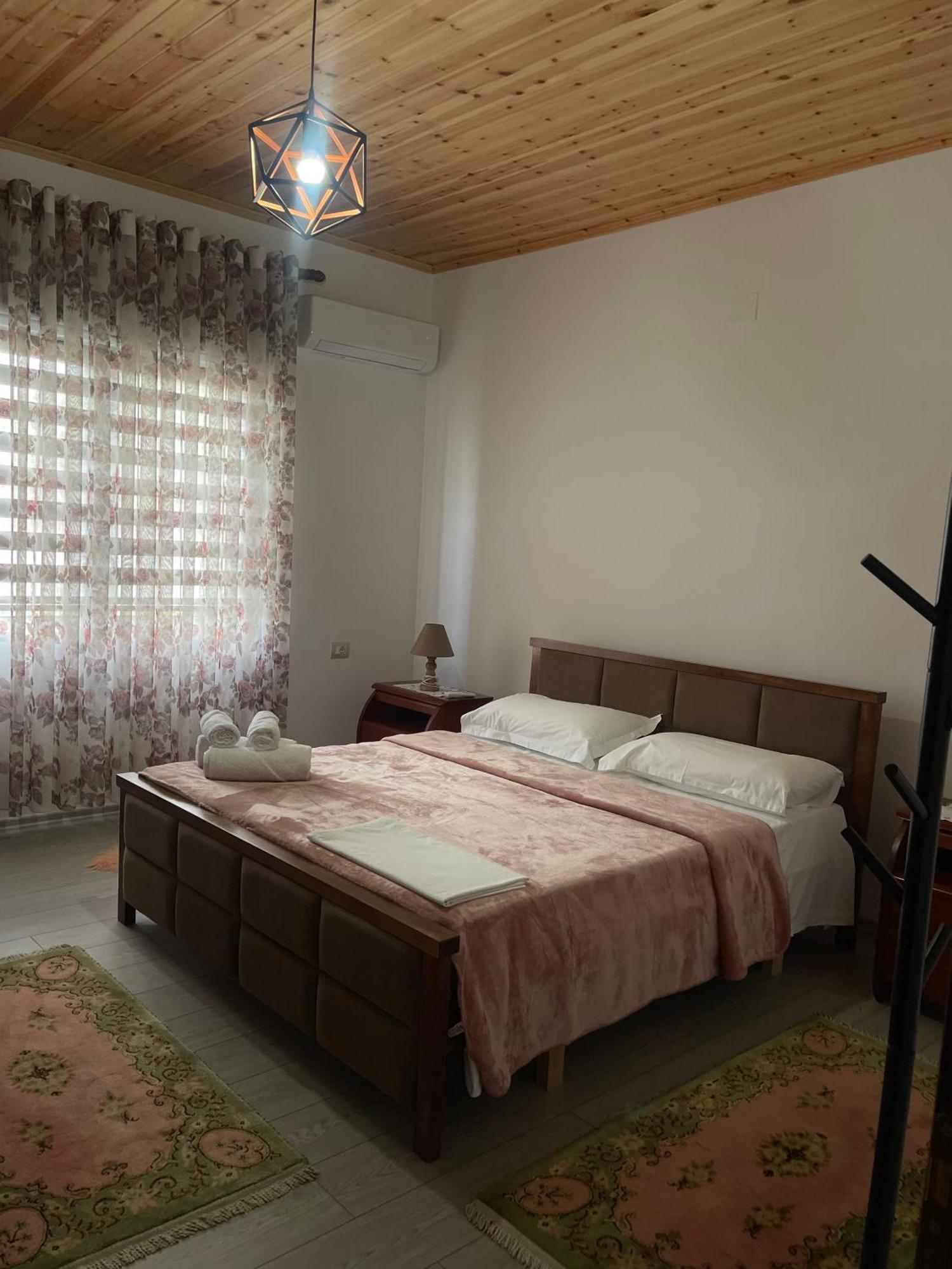 בראט Georgemishel Guest House מראה חיצוני תמונה